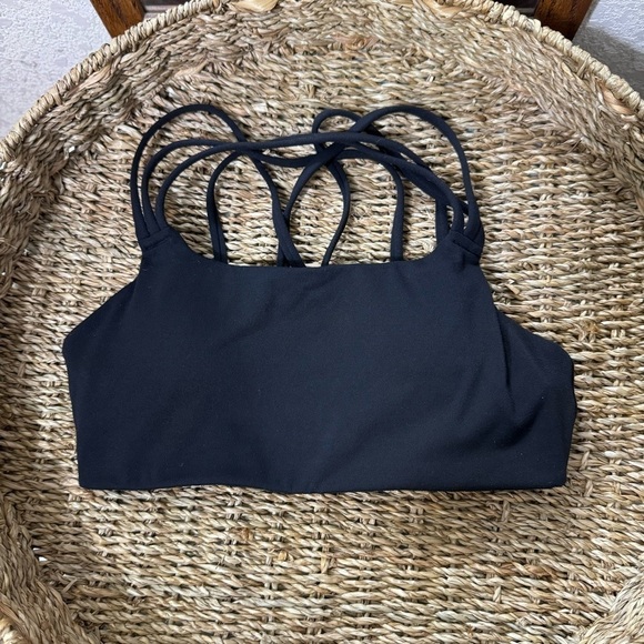 Athleta “Hyper focused” style criss cross strappy bra top black XS EUC - Picture 2 of 3